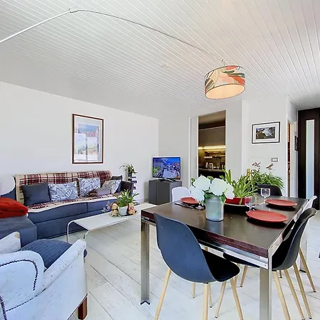 公寓 Two Bedroom Apartment, Hypercenter, Terrace Mont Blanc, Parking 霞慕尼