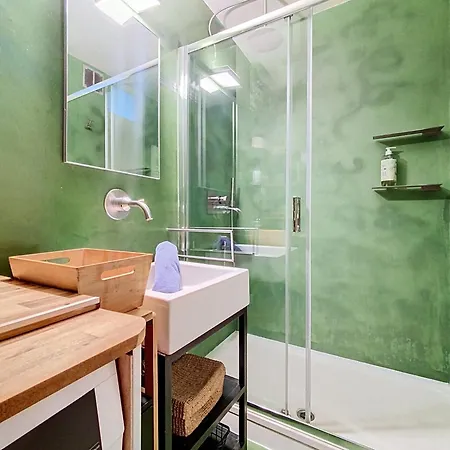 Two Bedroom Apartment, Hypercenter, Terrace Mont Blanc, Parking 霞慕尼