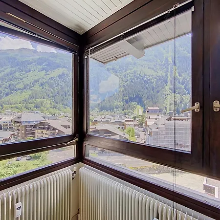 Two Bedroom Apartment, Hypercenter, Terrace Mont Blanc, Parking Apartment Chamonix