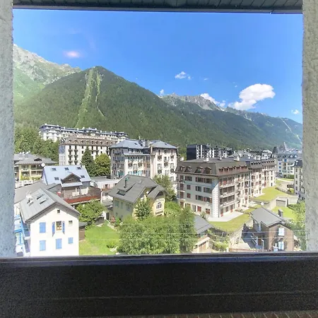 Two Bedroom Apartment, Hypercenter, Terrace Mont Blanc, Parking * Chamonix